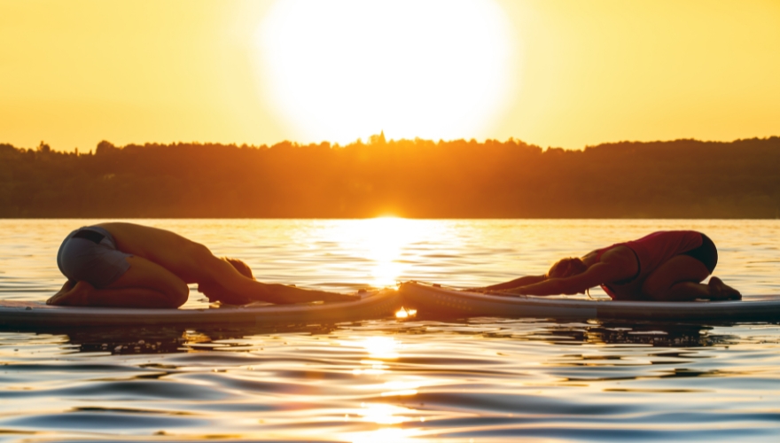 SUP yoga – jakie daje korzyści i jak zacząć?